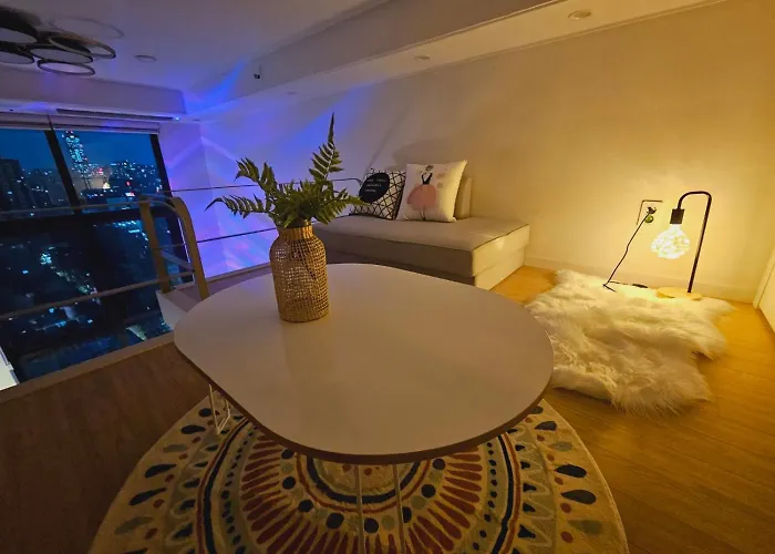서울의 야경을 품은 Apartment