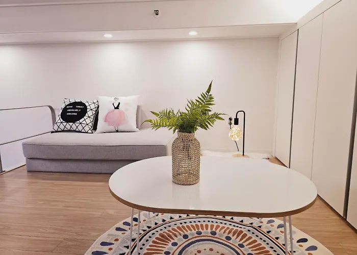 서울의 야경을 품은 Apartment *
