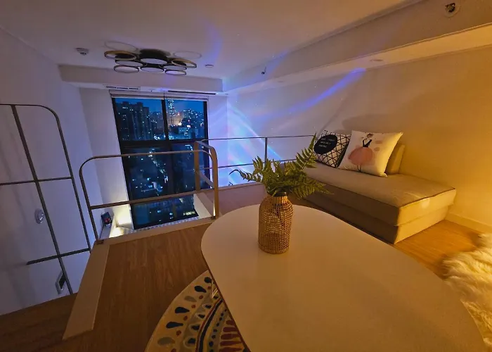 서울의 야경을 품은 Apartment *