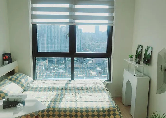 서울의 야경을 품은 Apartment